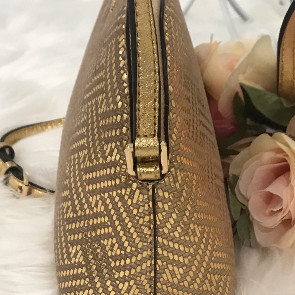 🌷Authentic MICHAEL KORS Gold Crossbody Set🌷 - Picture 5 of 8